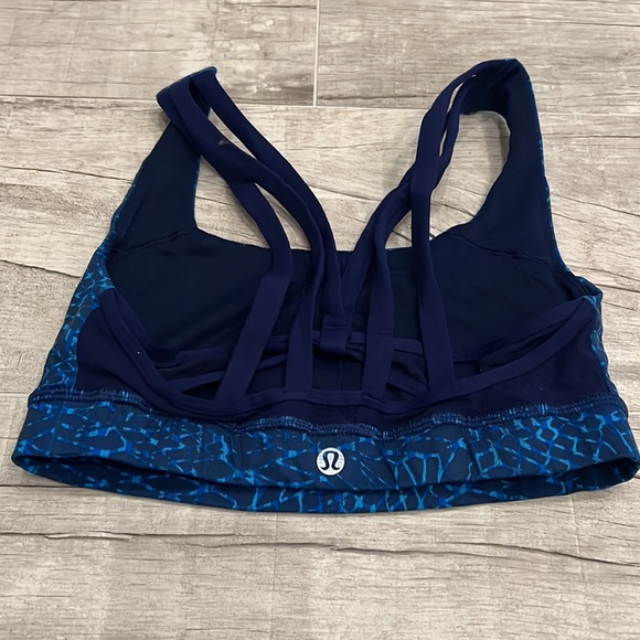 lululemon athletica Other - Lululemon Athletica Energy Bra Exhale Samba Snake Kayak Blue Hero Blue Size 4